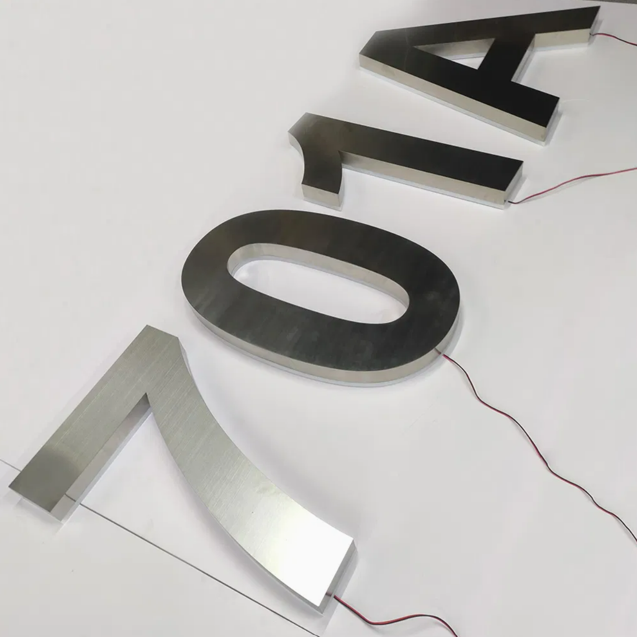 Back-Lit Letters (Halo-Lit Letters)